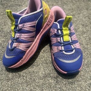 Kids Purple and Pink Kizik Hands-Free Athletic Shoes 11C